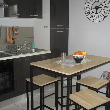 Agreable 2 Quartier Calme Toutes Commodites Apartment