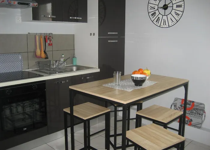 Agreable 2 Quartier Calme Toutes Commodites Appartement